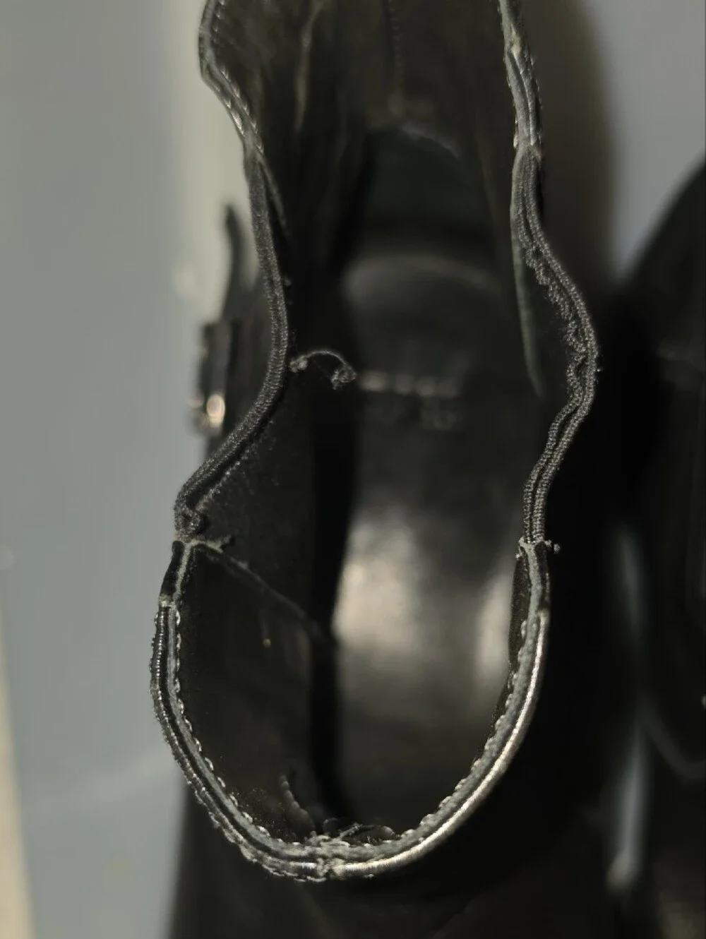 Hugo Boss Men's Black Leather Chelsea Boots